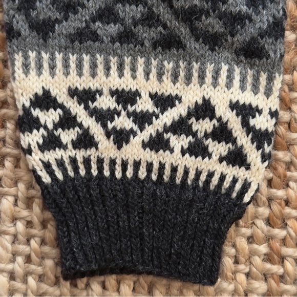 Vintage Black Gray Handmade 
Norwegian Geometric Wool Cardigan - Picture 10 of 11